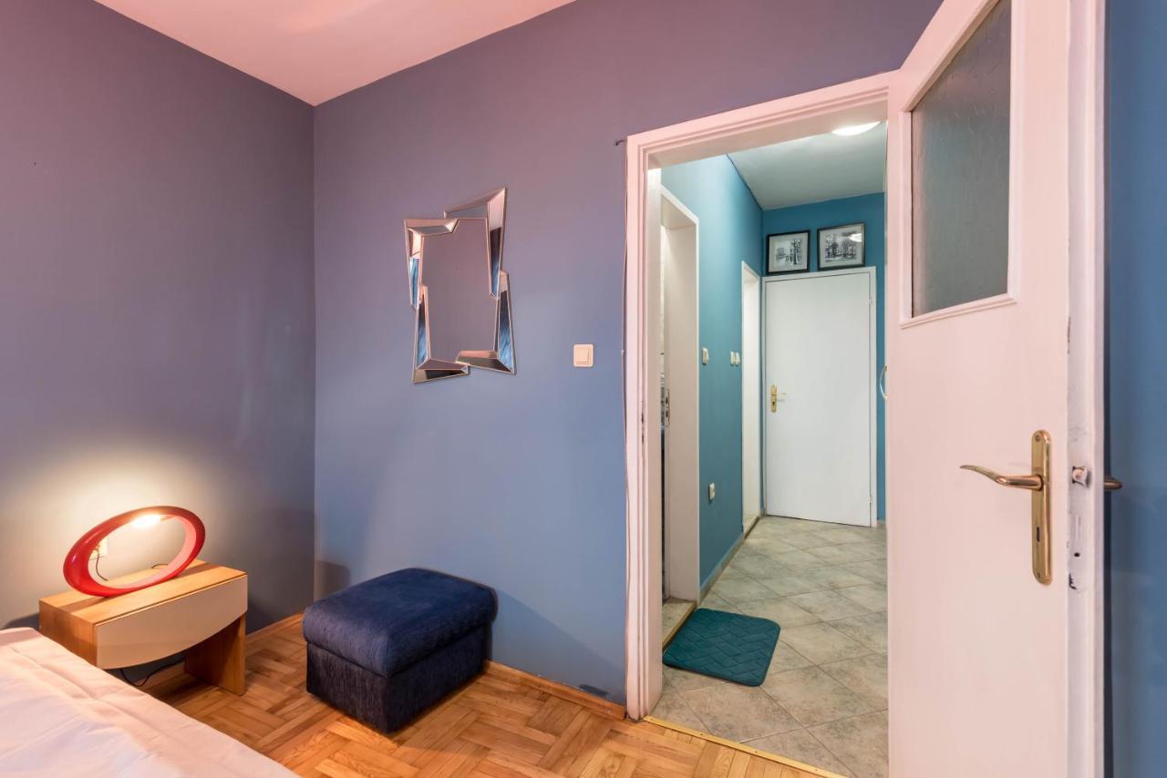 Private Studio In The Centre Varna Esterno foto