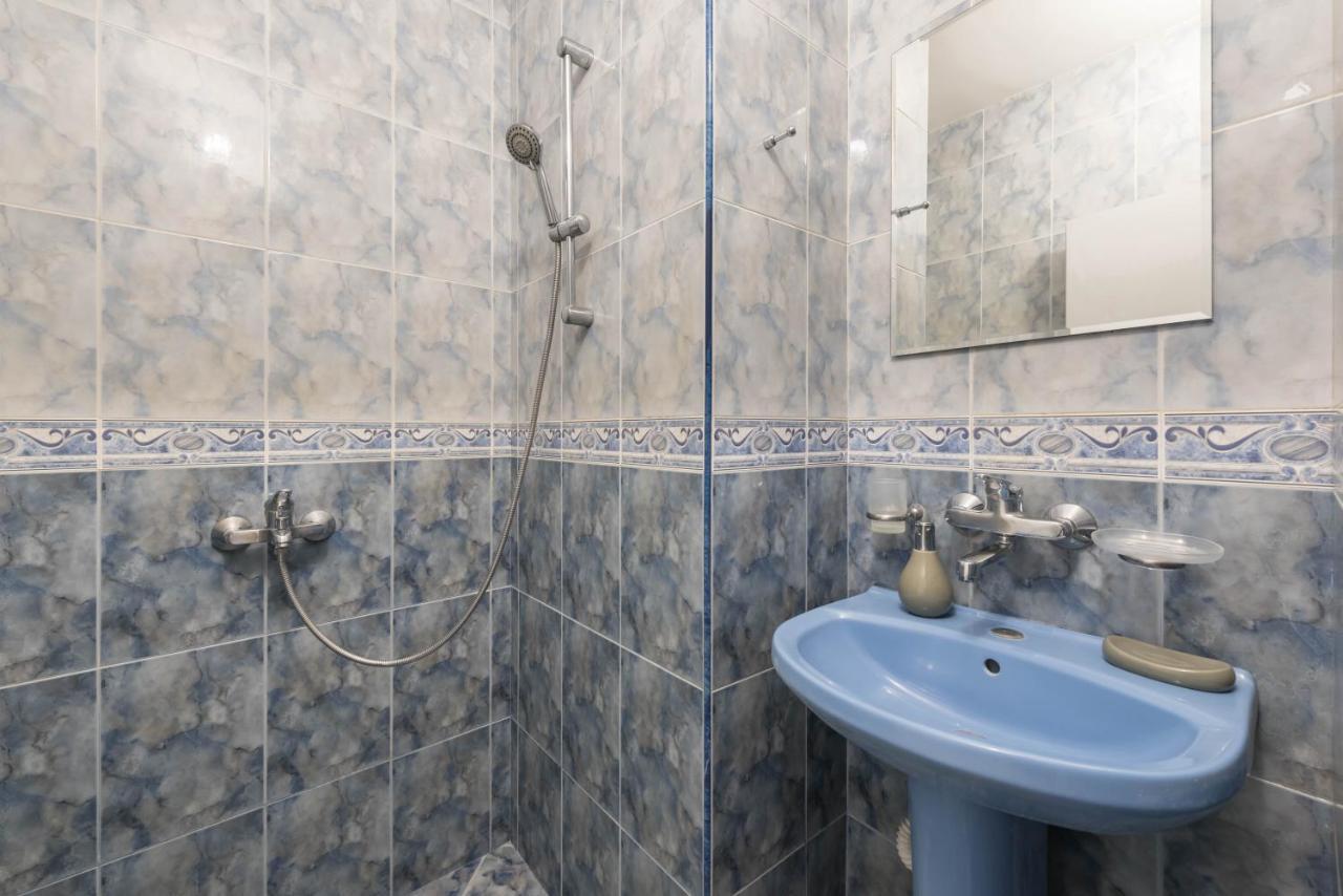 Private Studio In The Centre Varna Esterno foto